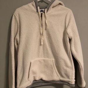 white sherpa Old Navy hoodie, great condition